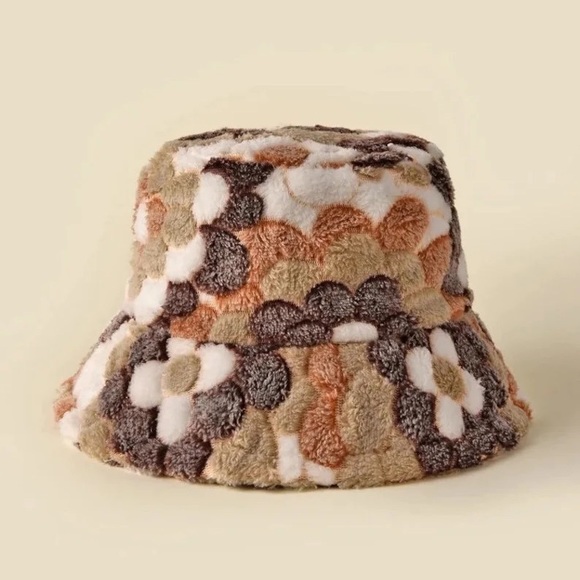 SHEIN Accessories - FUZZY Floral Bucket Hat